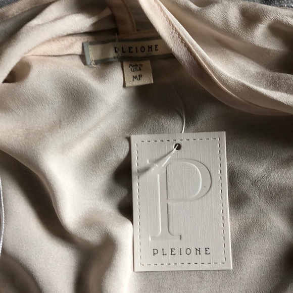 Pleione drape front cardigan vest - Picture 3 of 3